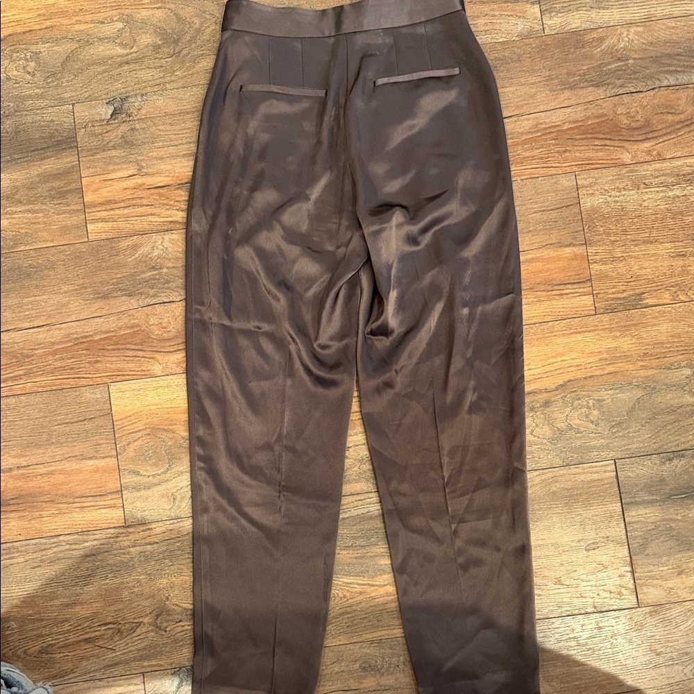 Aritzia Babaton Vogue Pants in brown. Women’s size 0 - Picture 6 of 6